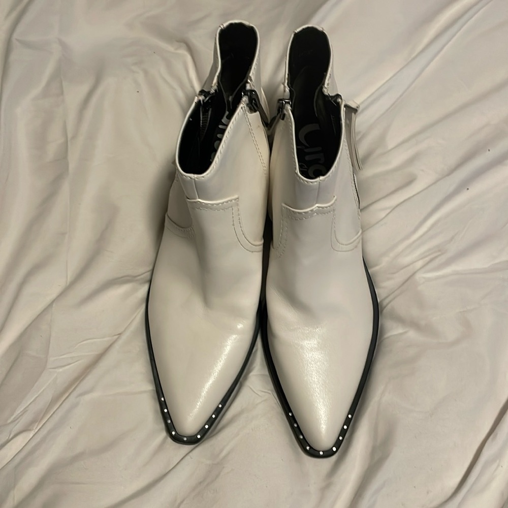 Circus White Bootie, 8